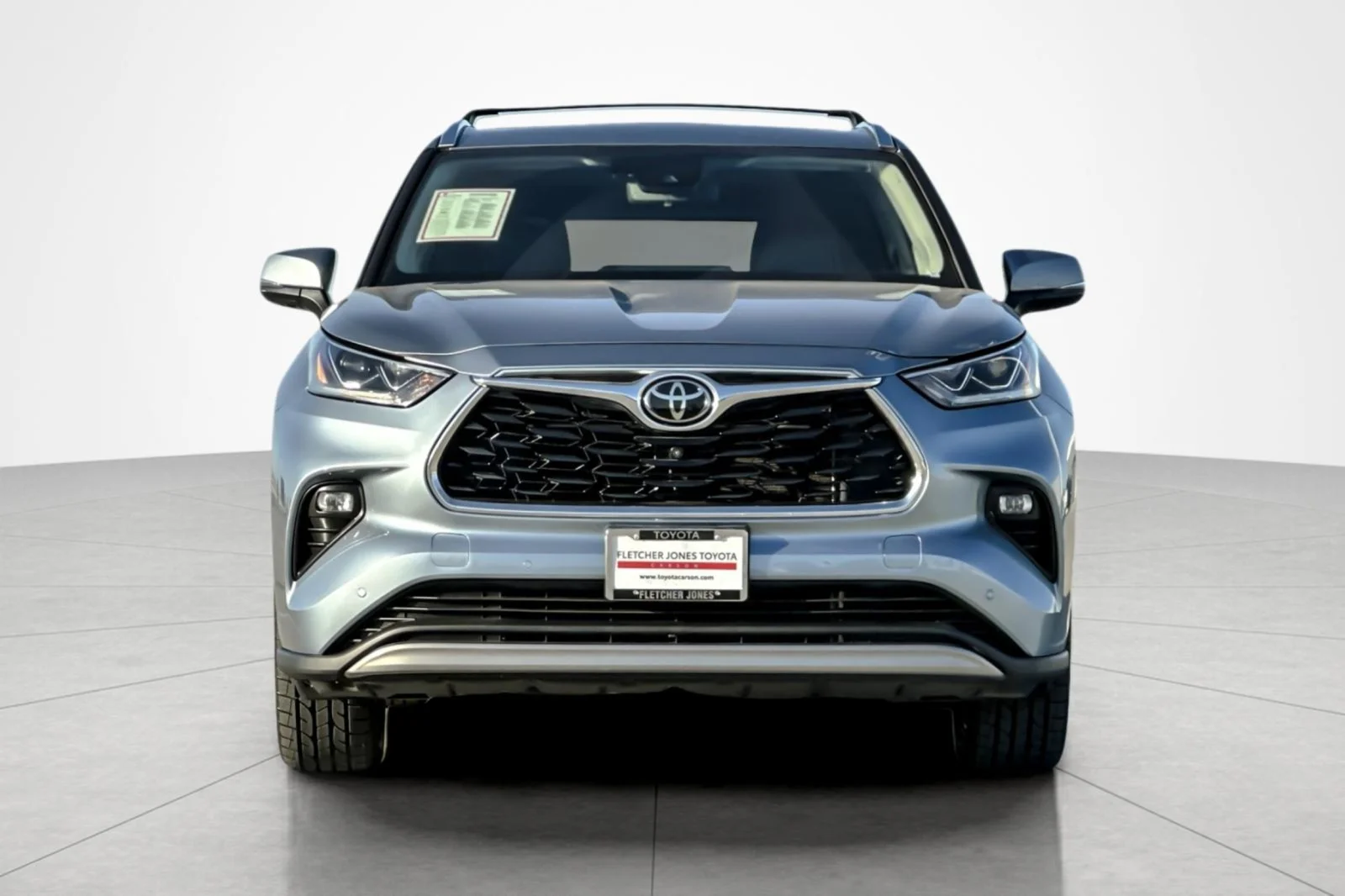 Certified Used 2022 Moon Dust Toyota Platinum image 8
