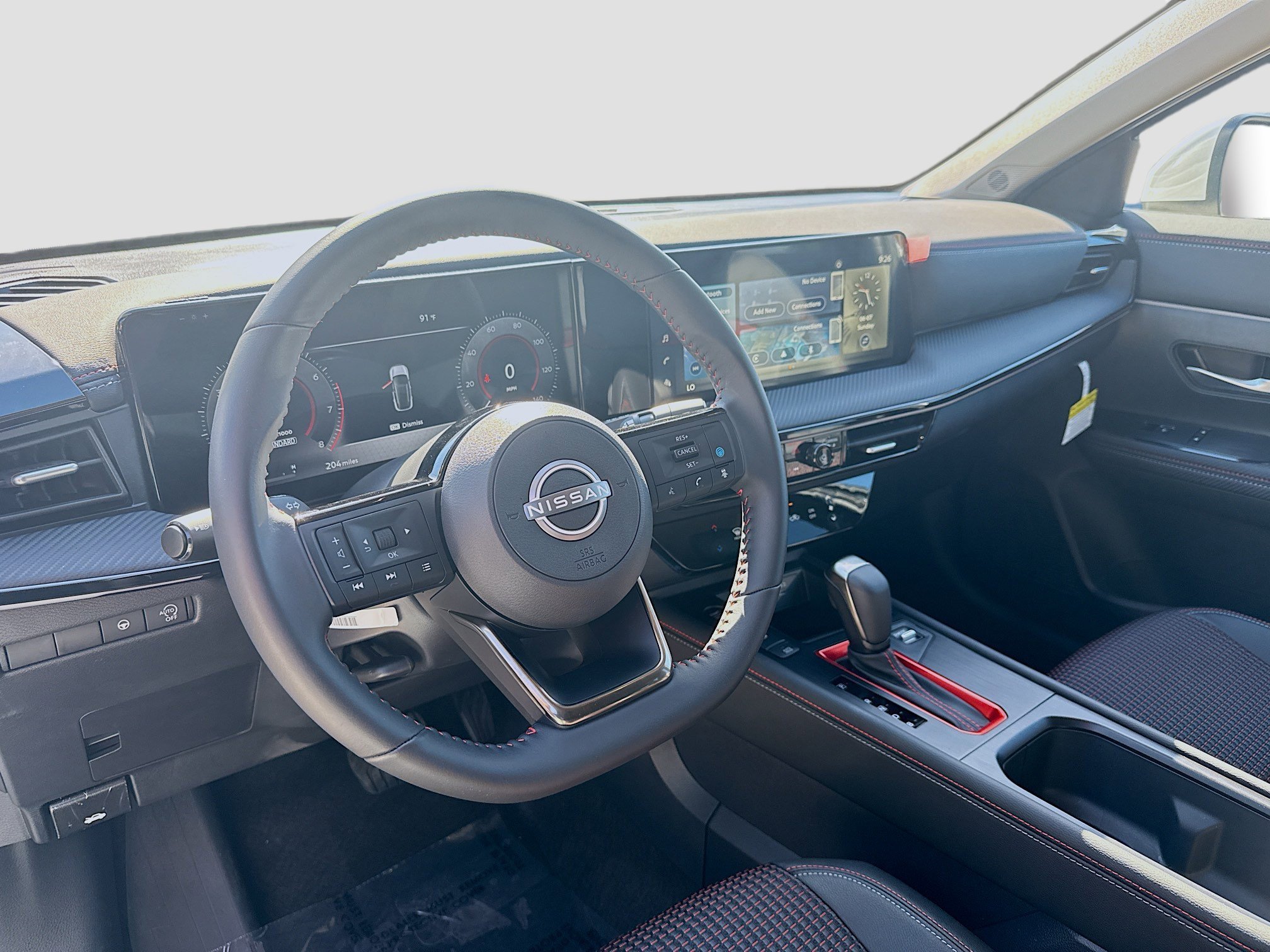 Used 2025 Aspen White Tricoat Nissan SR image 9