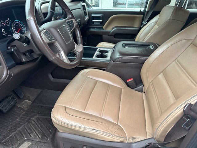 Used 2017 White GMC Denali image 5