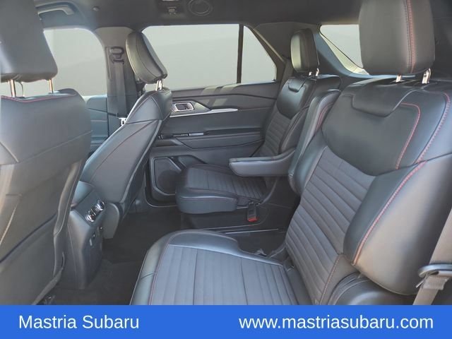 Used 2025 Black Metallic Ford ST-Line image 37