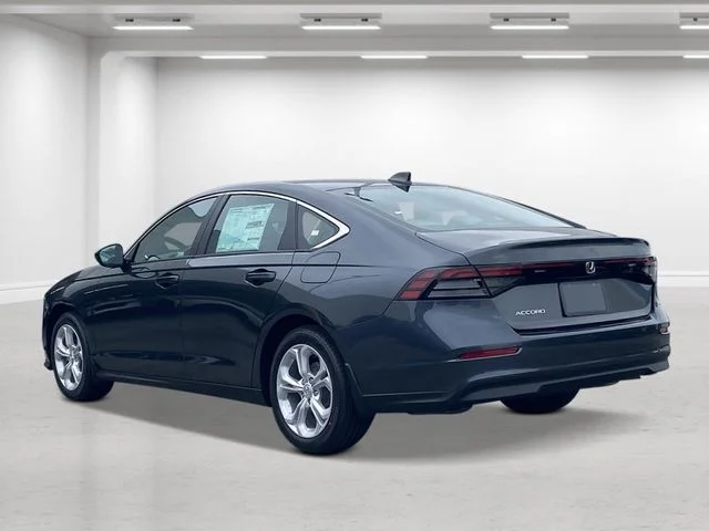New 2026 Meteorite Gray Metallic Honda LX image 2