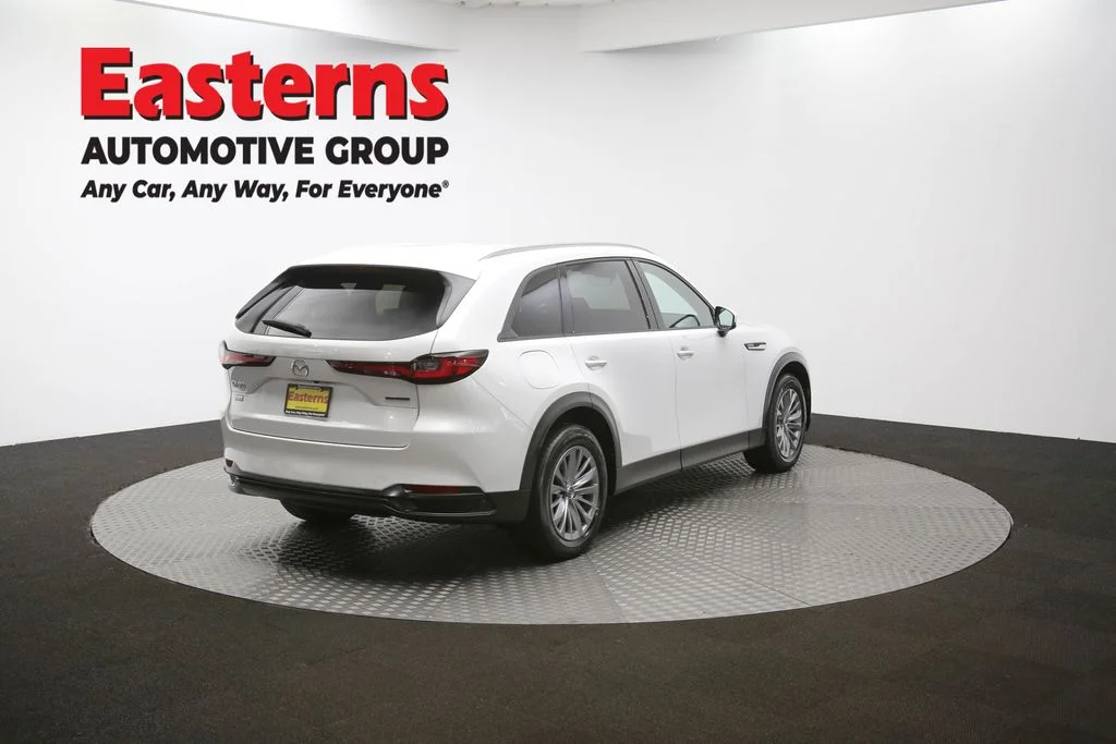 Used 2024 White Mazda Preferred image 43