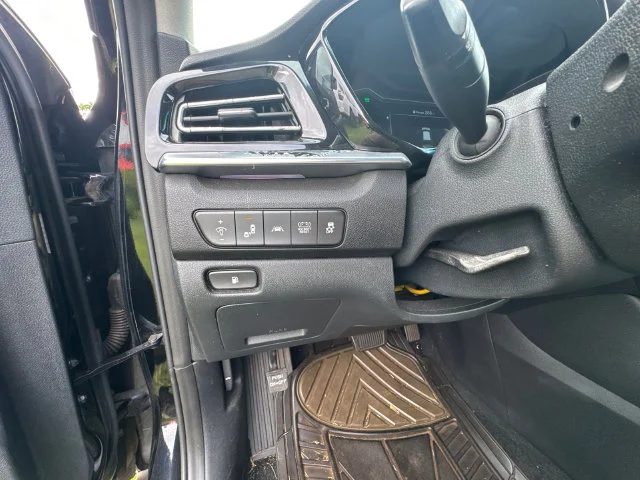 Certified Used 2022 Black Kia LXS image 12
