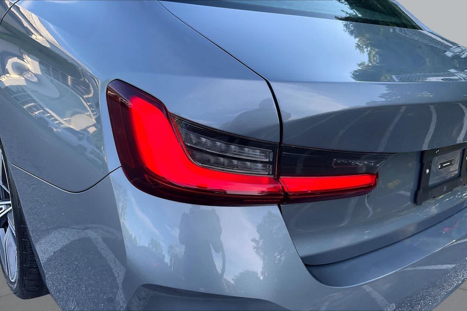 Used 2023 Skyscraper Grey Metallic BMW 330i image 27