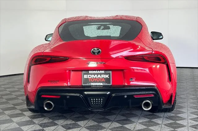 Certified Used 2023 RENAISSANCE RED Toyota  image 4