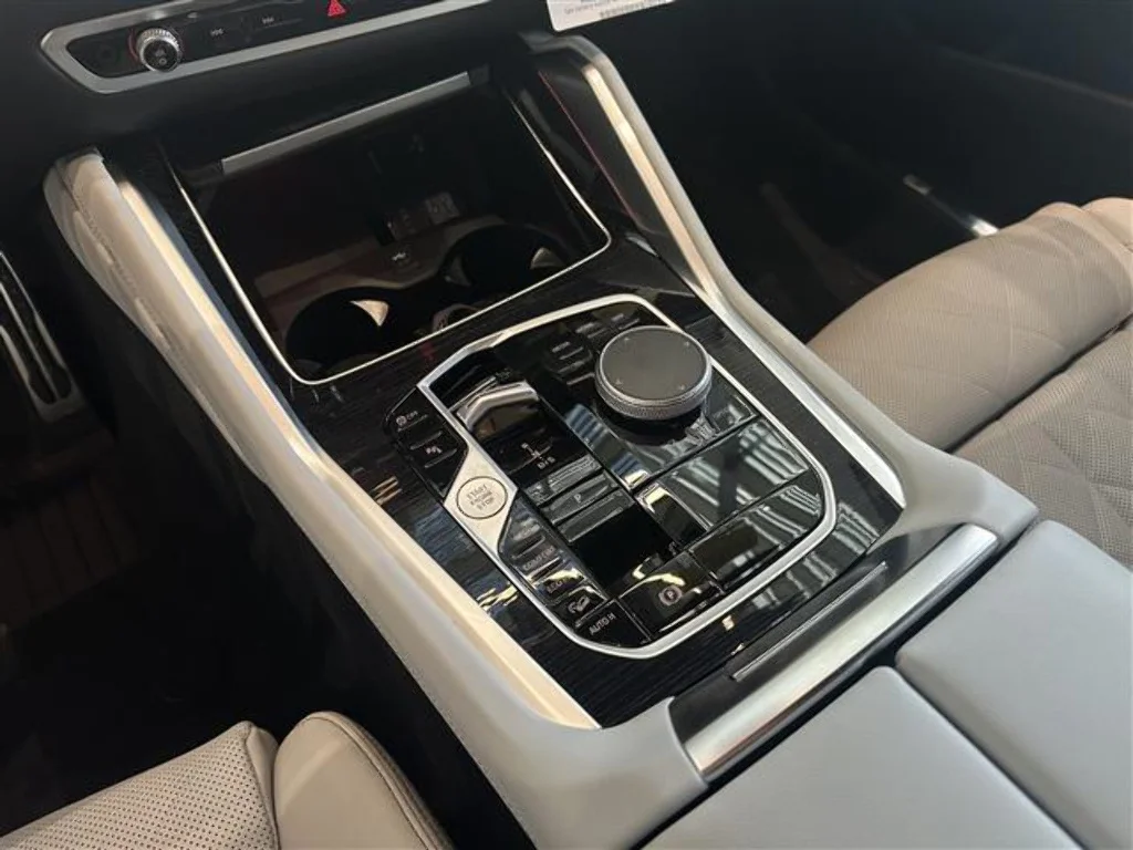 2026 BMW X6 40i - Photo 10
