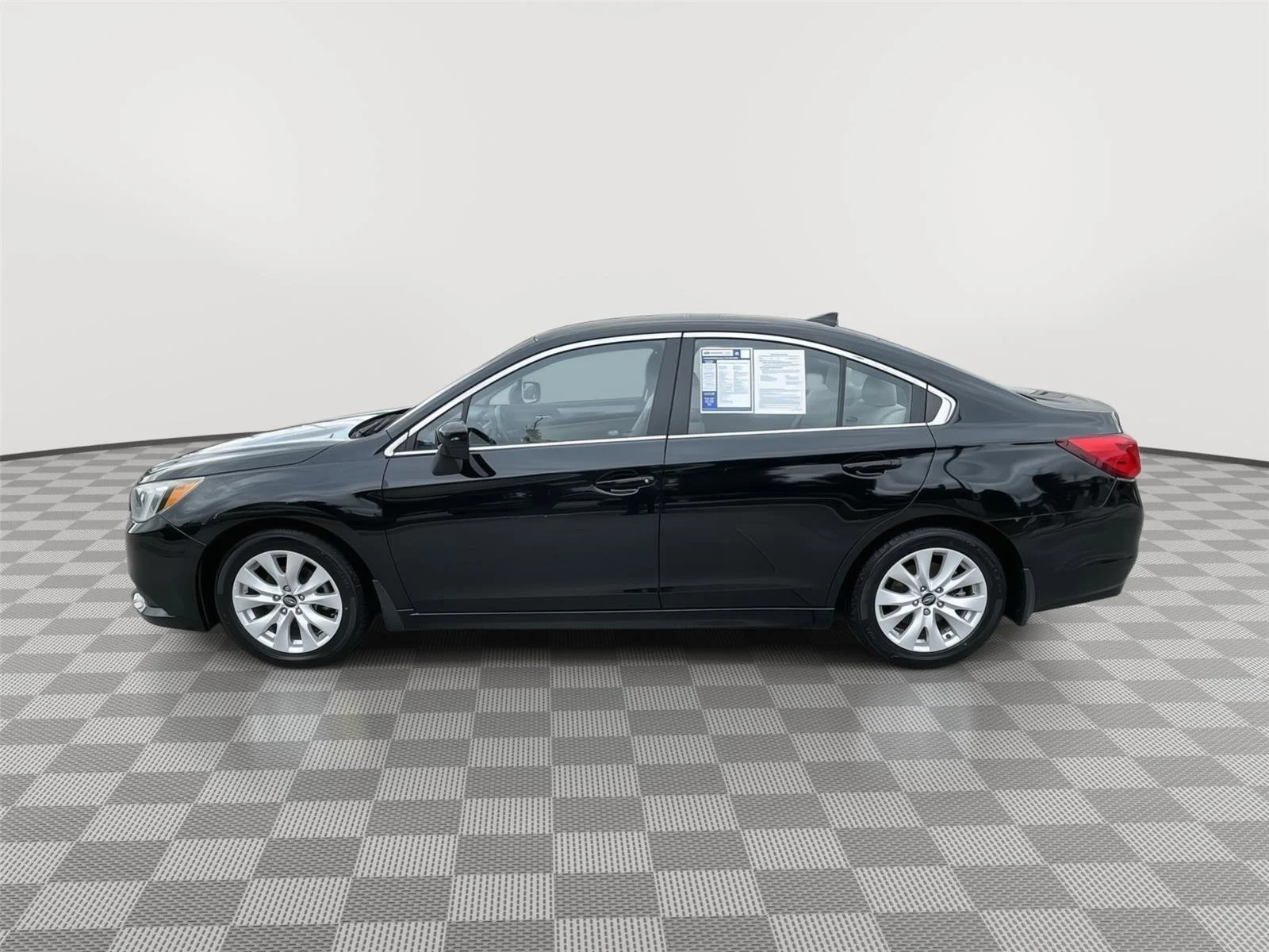 Used 2016 Crystal Black Silica Subaru 2.5i Premium image 9