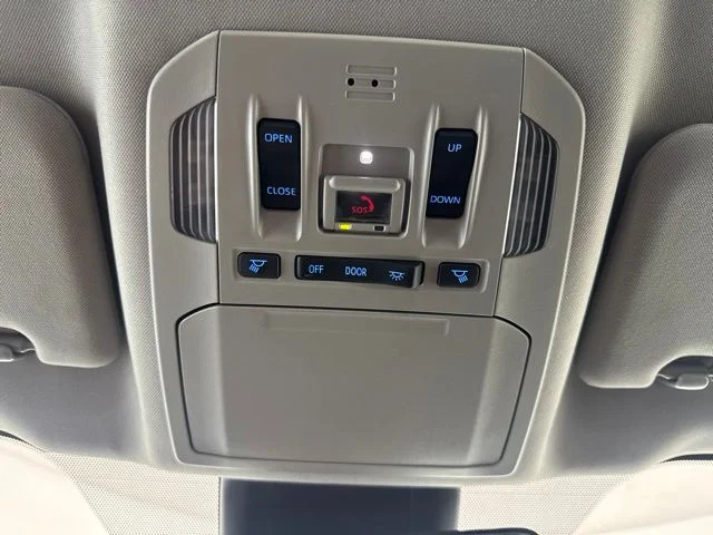Used 2022 Pearl Toyota XLE image 14