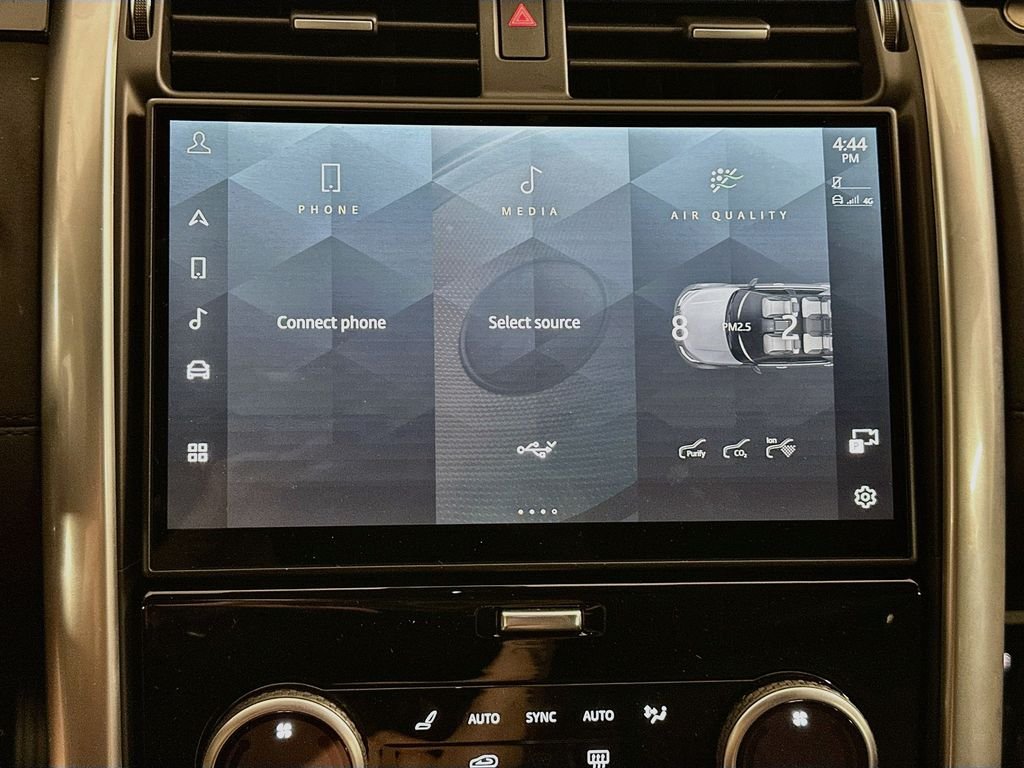 Used 2025 White Land Rover S image 16