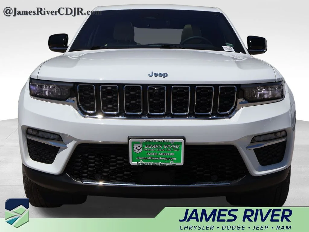 Used 2022 White Jeep 4xe image 7