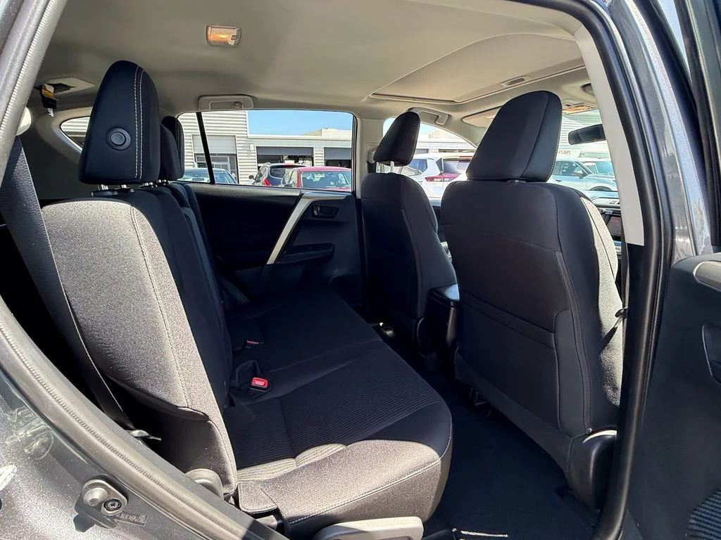 Used 2013 Gray Toyota XLE image 17