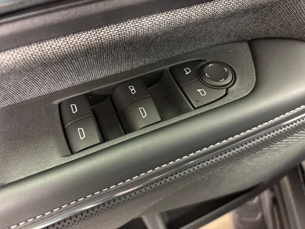2026 GMC Sierra EV Elevation - Photo 23