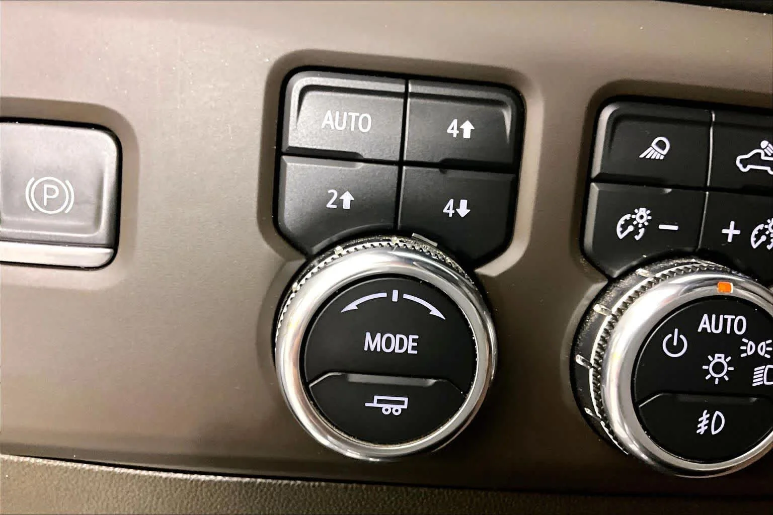 Used 2024 Titanium Rush Metallic GMC Denali image 34