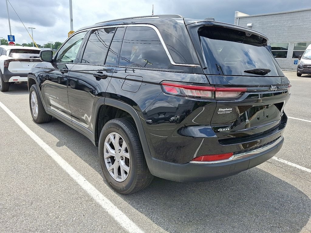 Used 2022 Black Jeep Limited image 5