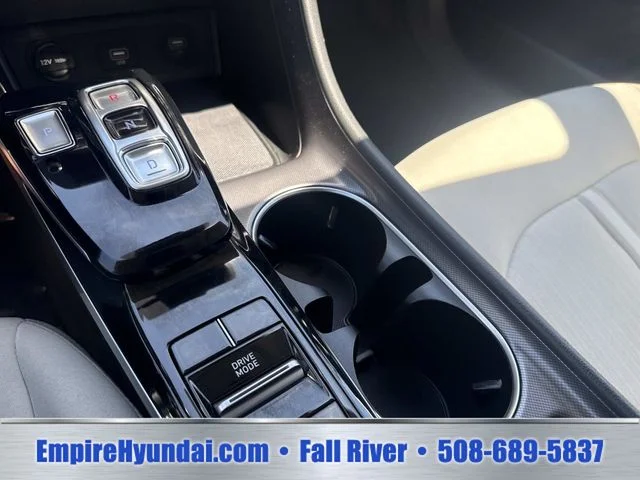 Used 2023 Silver Hyundai SEL image 24