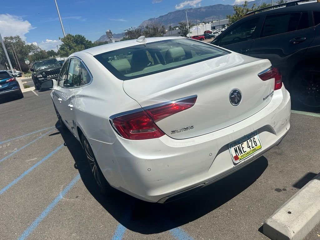 Used 2018 White Buick Premium I Group image 9
