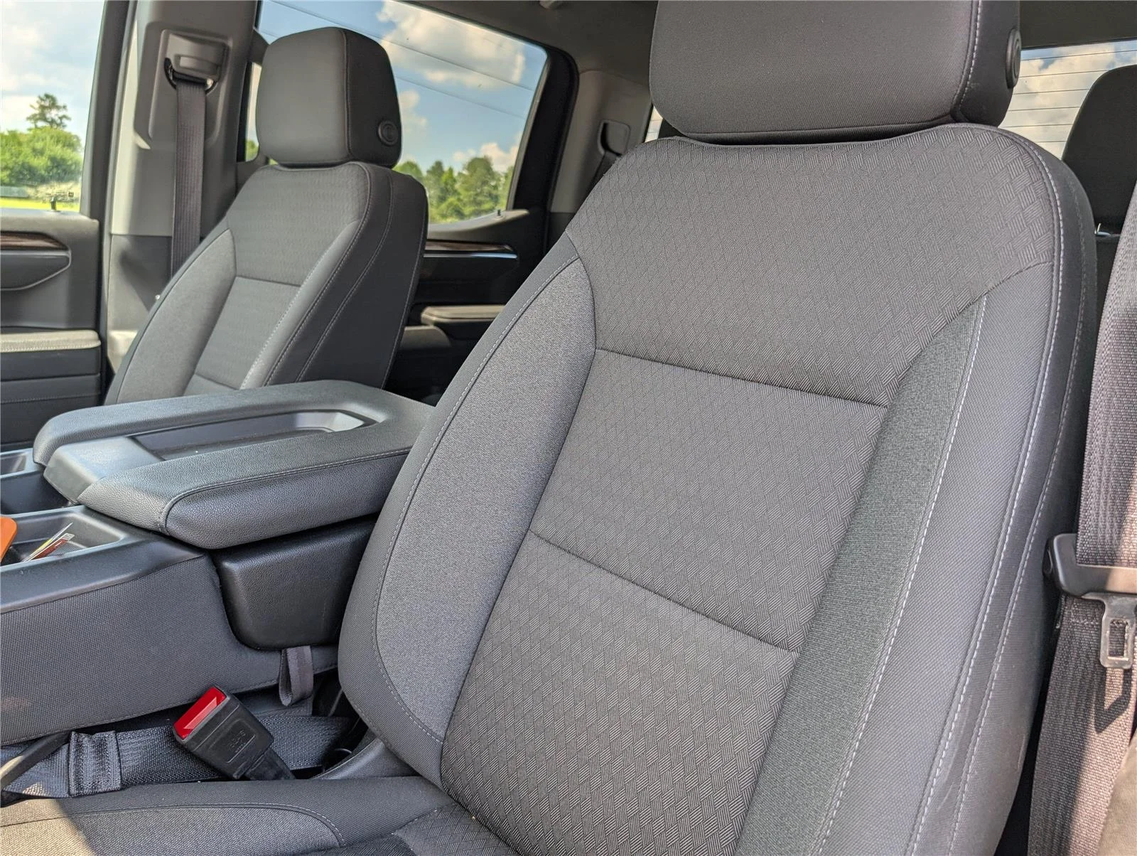 Used 2025 Cypress Gray Chevrolet LT image 13