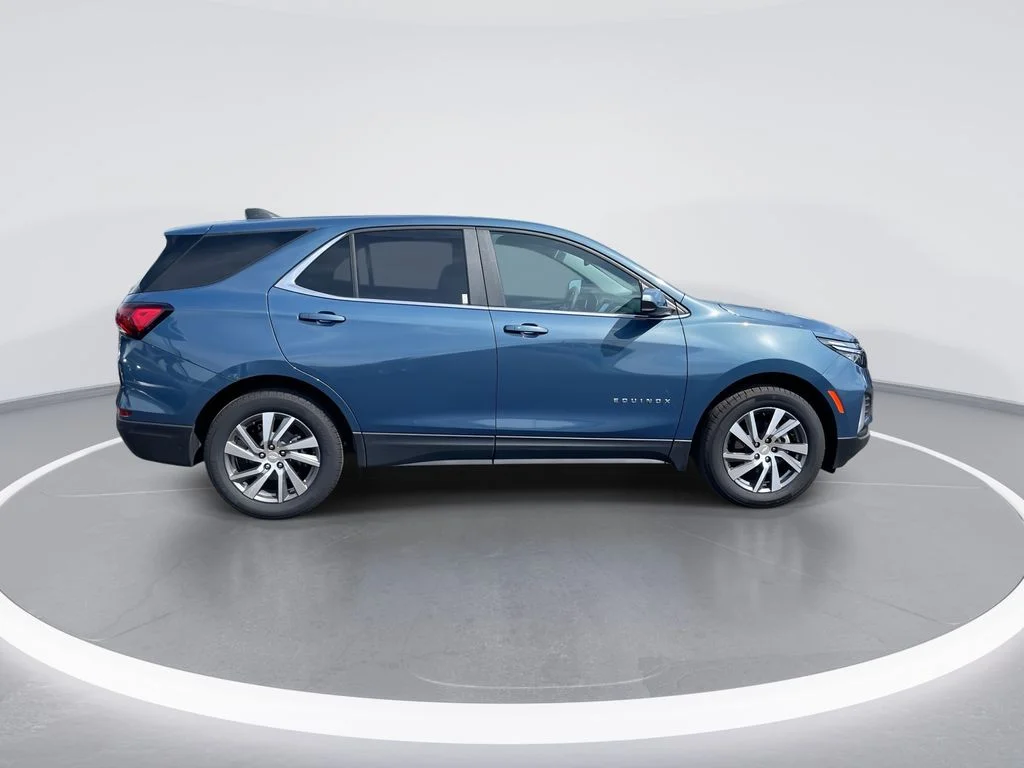 Used 2024 Blue Chevrolet LT image 9