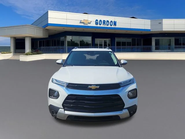 Used 2023 Summit White Chevrolet LT image 9