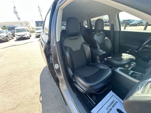 Used 2021 Gray Jeep Latitude image 25