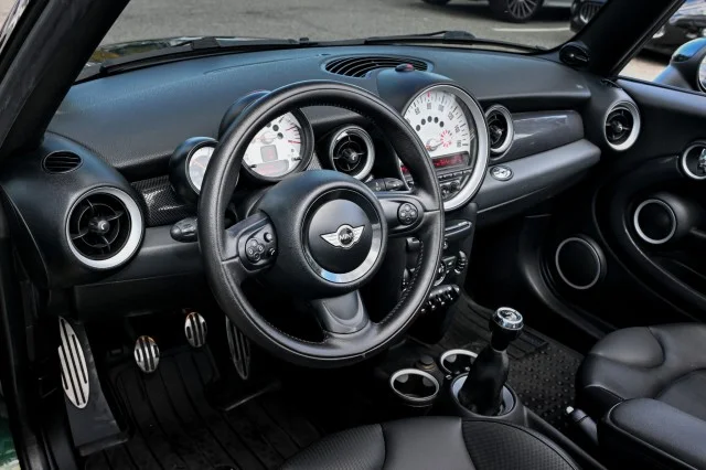 Used 2012 GREEN MINI S image 20