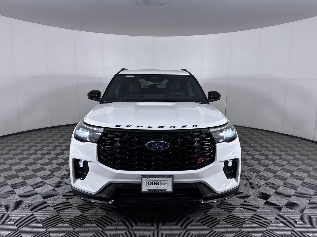 New 2026 Star White Metallic Tri-Coat Ford ST image 31