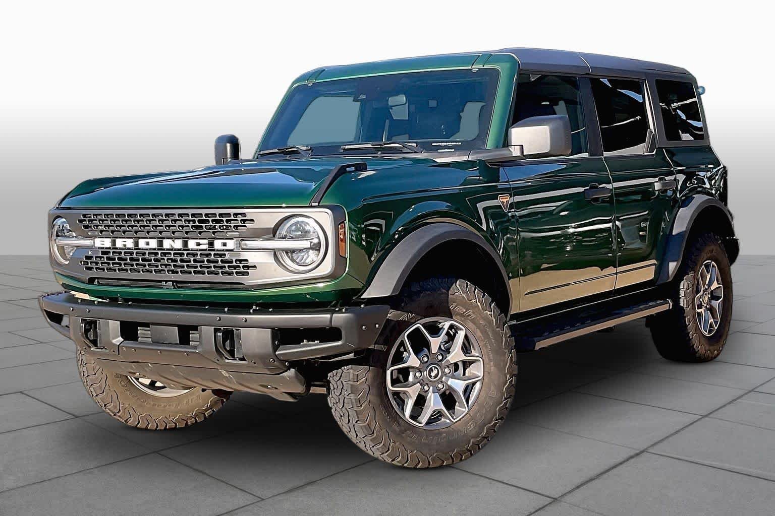Used 2024 Eruption Green Ford Badlands image 2