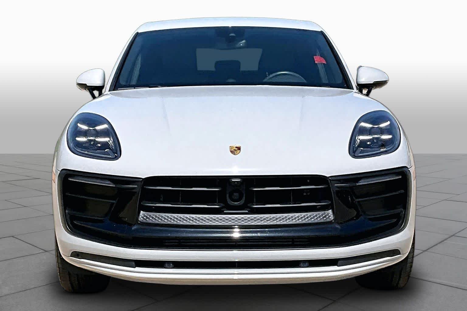Used 2023 Volcano Grey Metallic Porsche  image 4