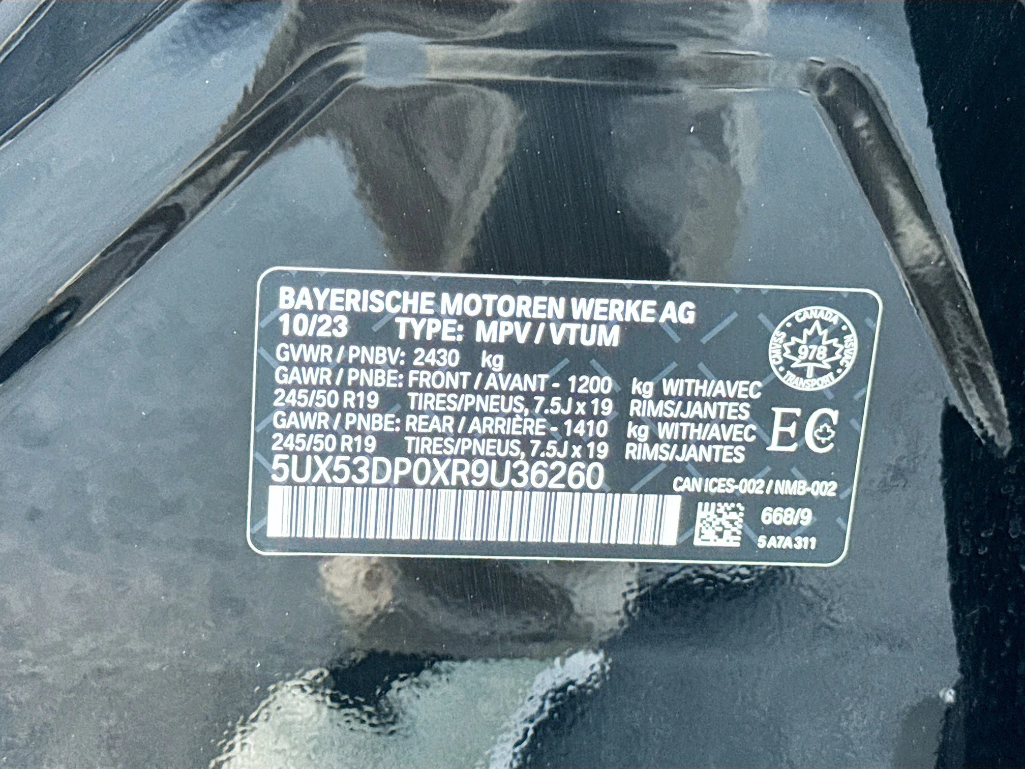 Used 2024 Black Sapphire Metallic BMW xDrive30i image 44