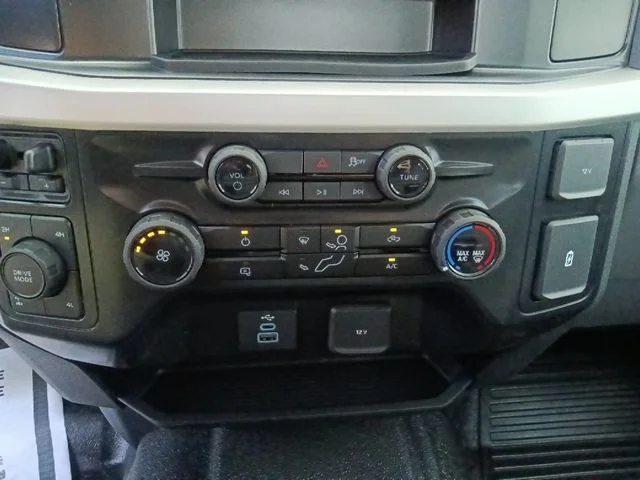 New 2026 Oxford White Ford F-250® XL image 23