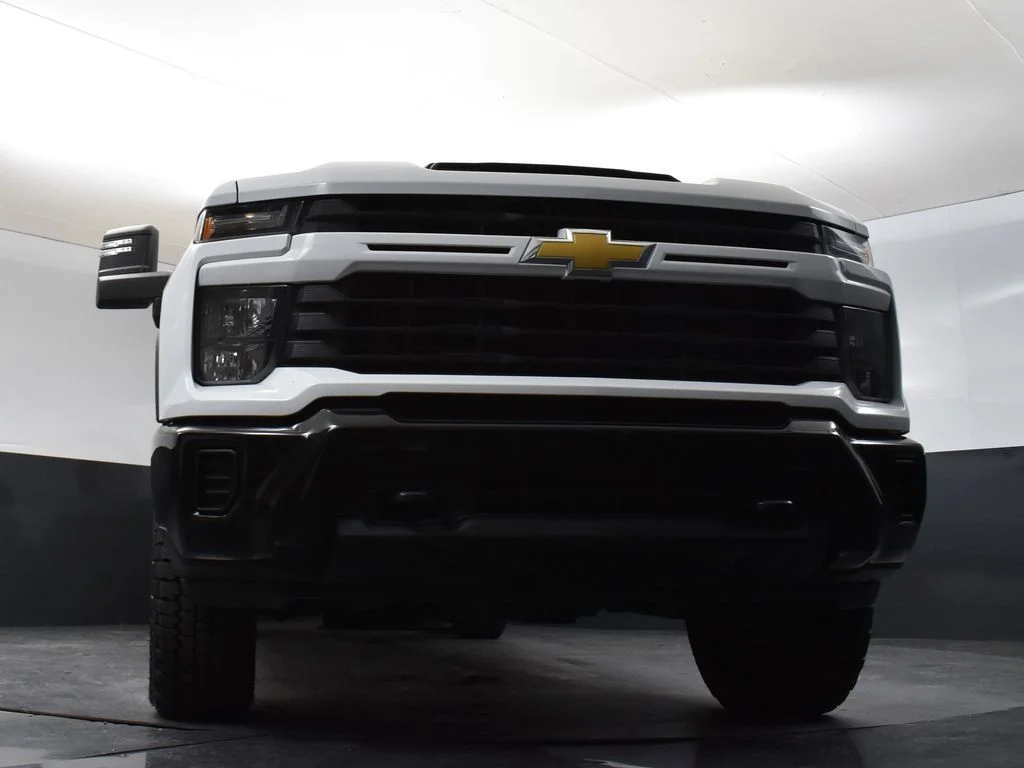 Used 2024 Summit White Chevrolet Custom image 30