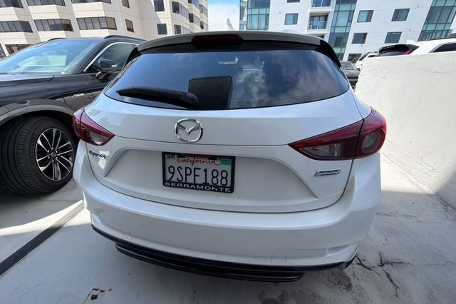 Used 2017 Snowflake White Pearl Mica Mazda Grand Touring image 9