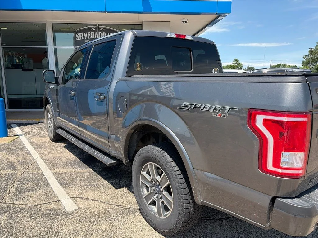 Used 2016 Gray Ford XLT image 6