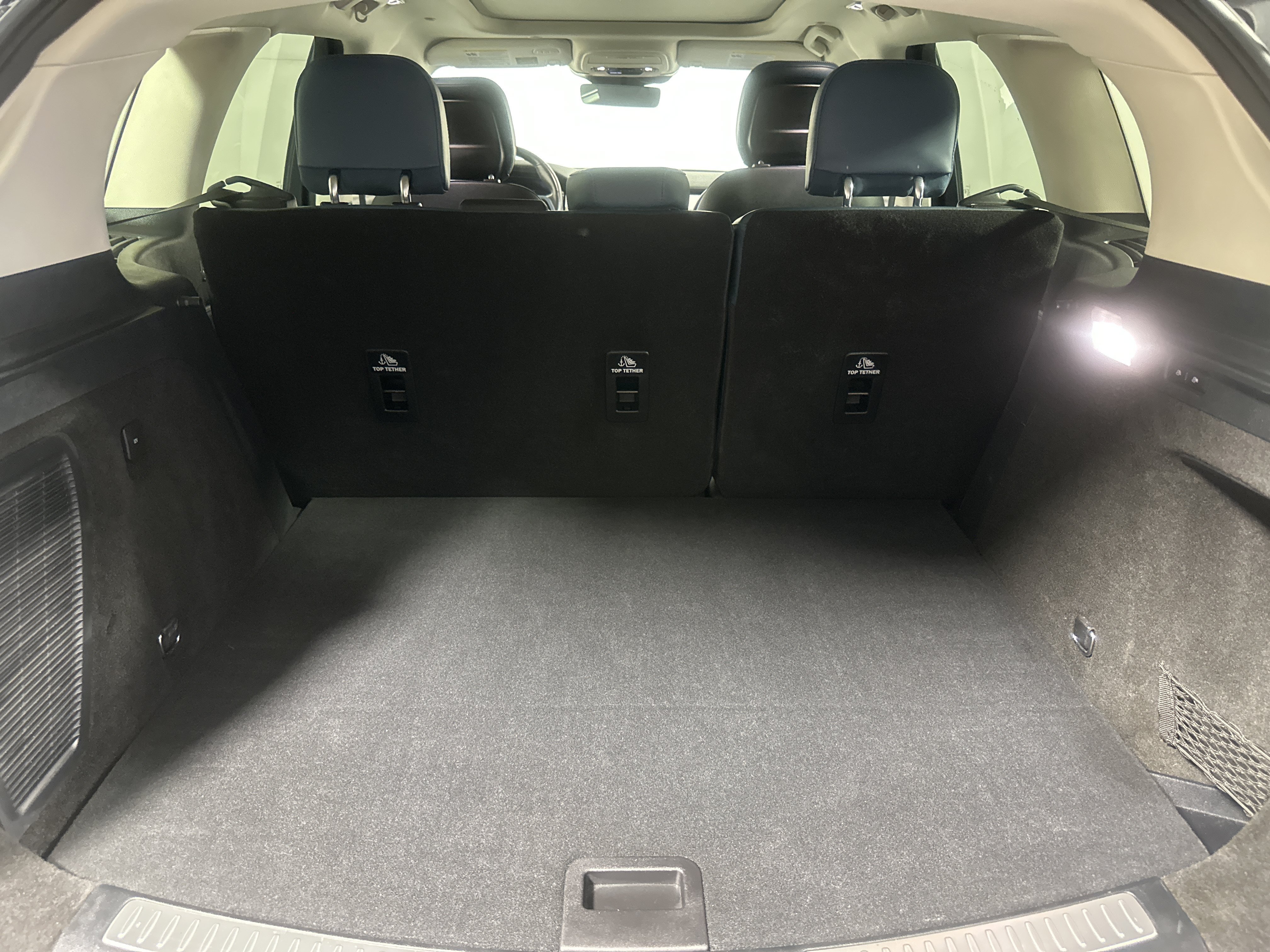 Used 2020 Blue Lincoln Reserve image 26