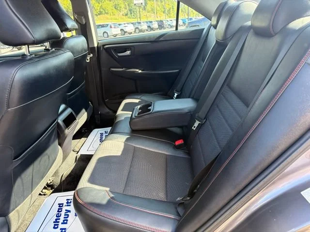 Used 2017 Gray Toyota XLE image 22