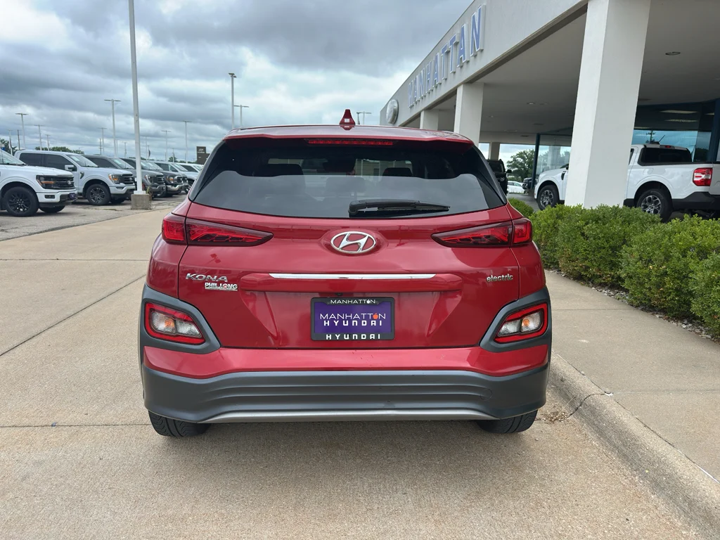 Used 2021 Pulse Red Hyundai Limited image 5