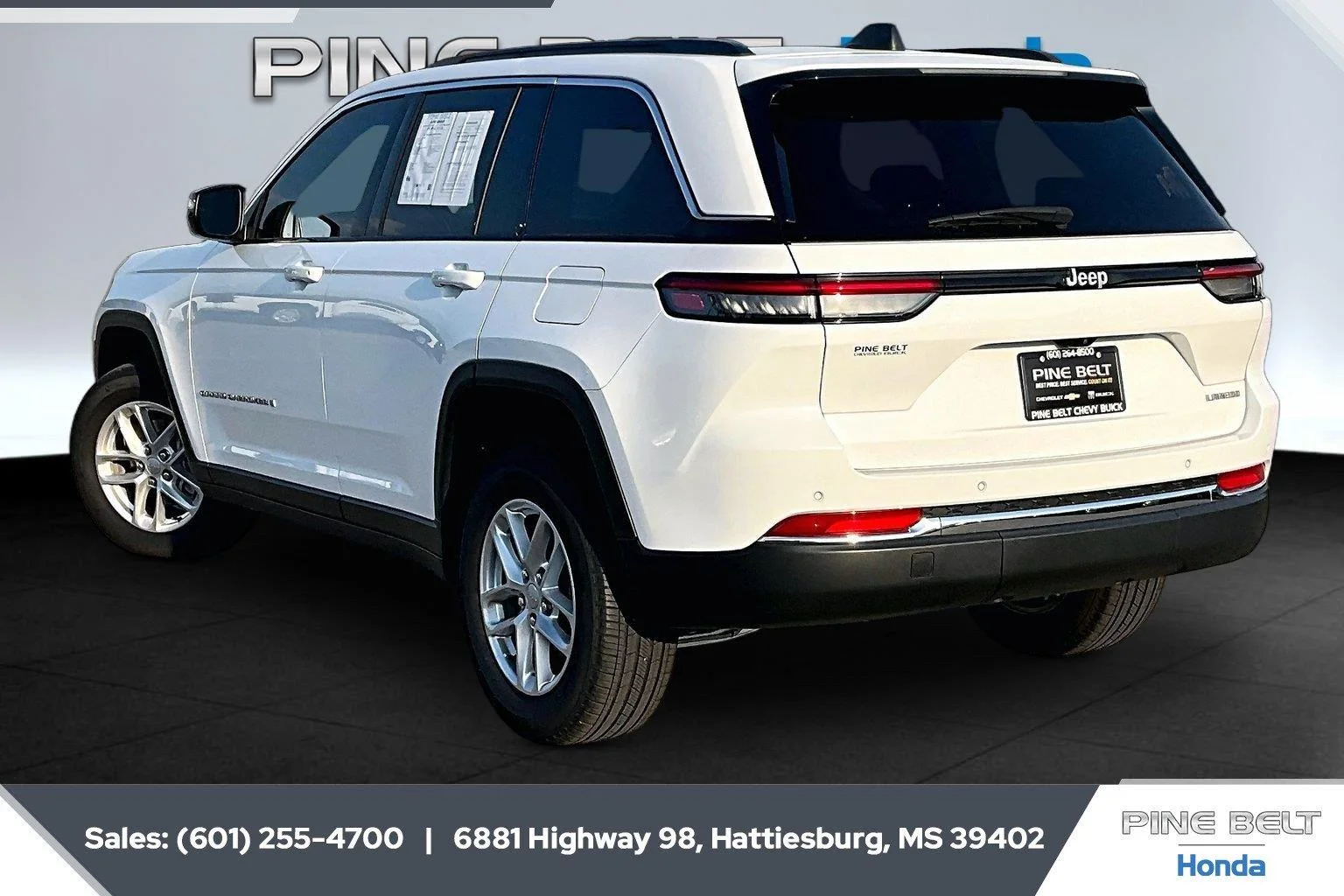 Used 2024 Bright White Clearcoat Jeep Laredo X image 2