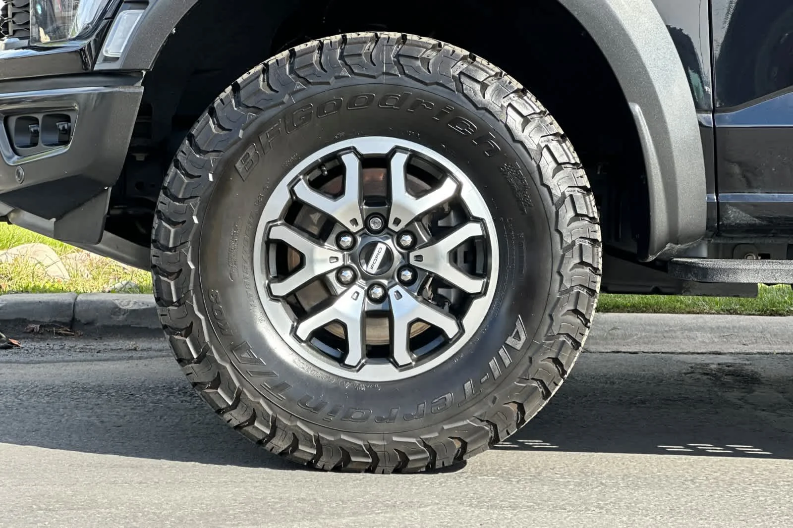 Certified Used 2023 Agate Black Metallic Ford Raptor image 26