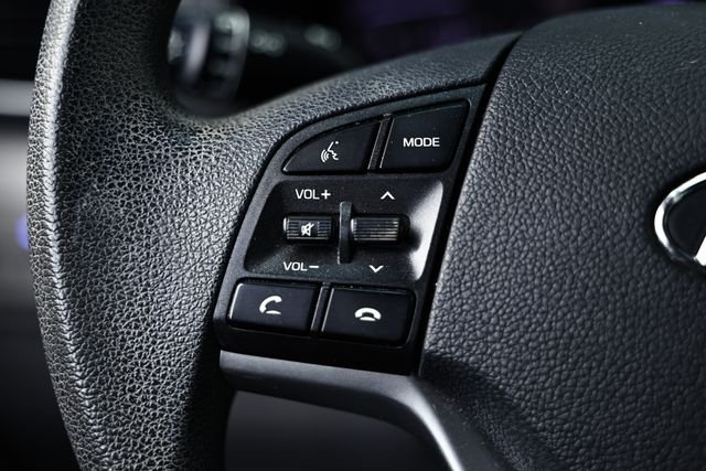Used 2020 Magnetic Force Metallic Hyundai Value image 32