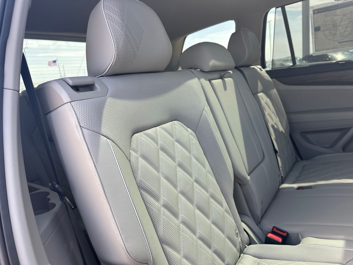 New 2026 Black Volkswagen 2.0T SEL Premium R-Line image 34