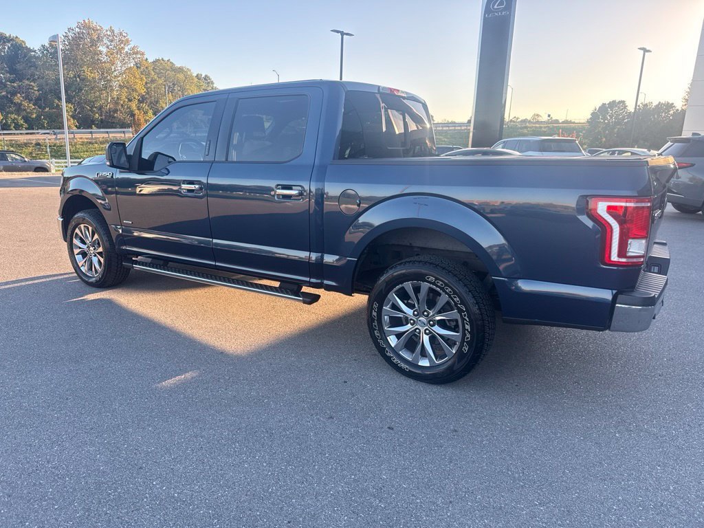 Used 2017 Blue Jeans Metallic Ford XLT image 4