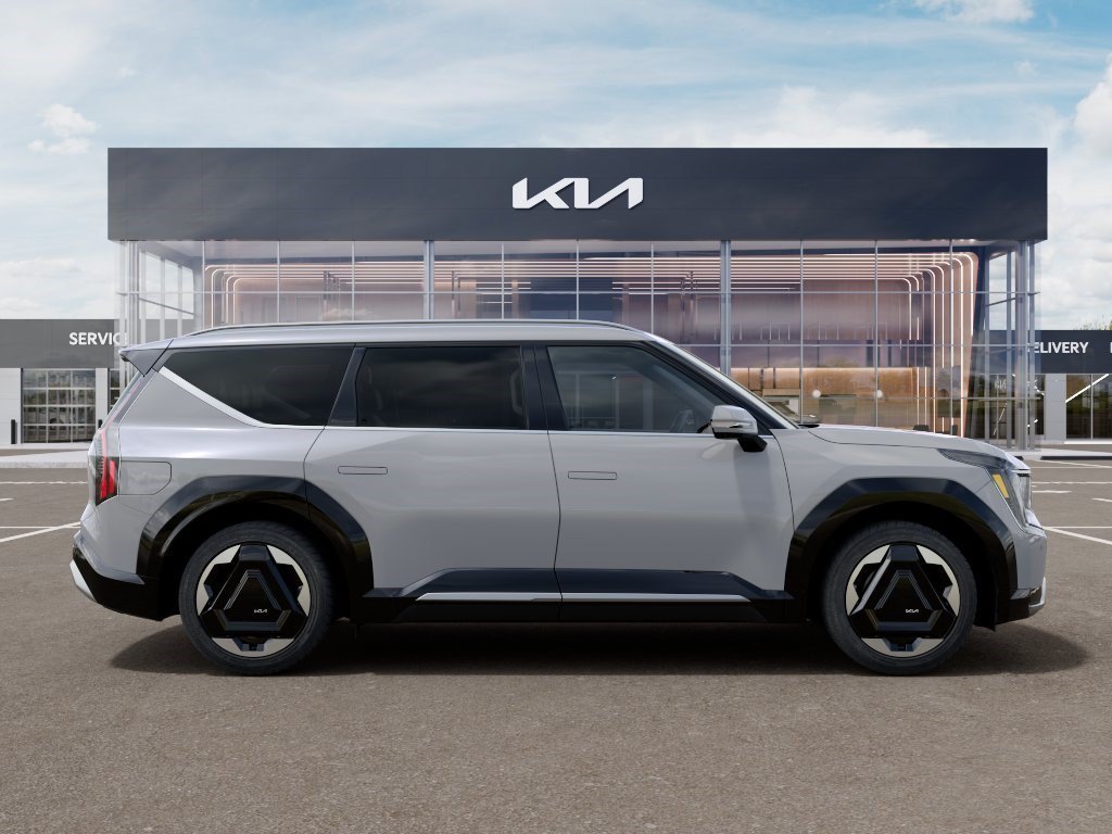 New 2026 Wolf Gray Kia Land image 7