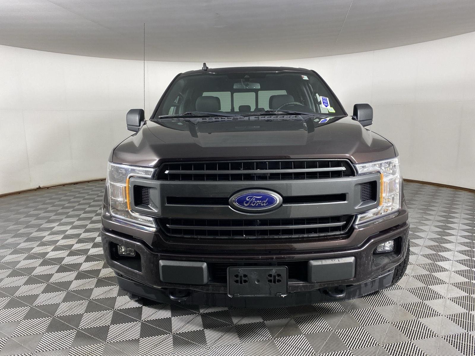 Used 2019 Magma Red Ford XLT image 4