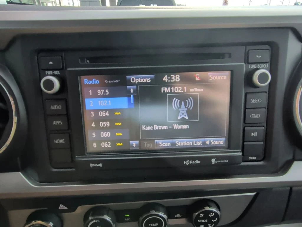 Used 2019 Red Toyota SR5 image 17