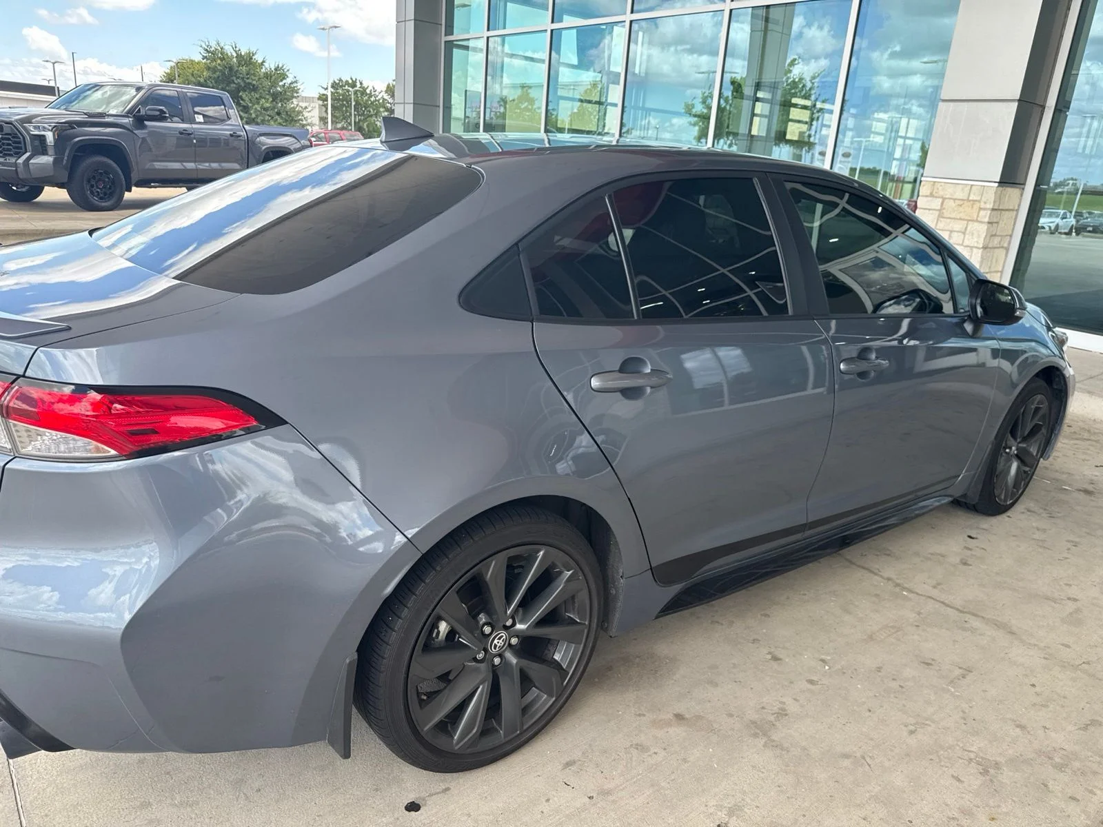 Used 2025  Toyota SE image 16