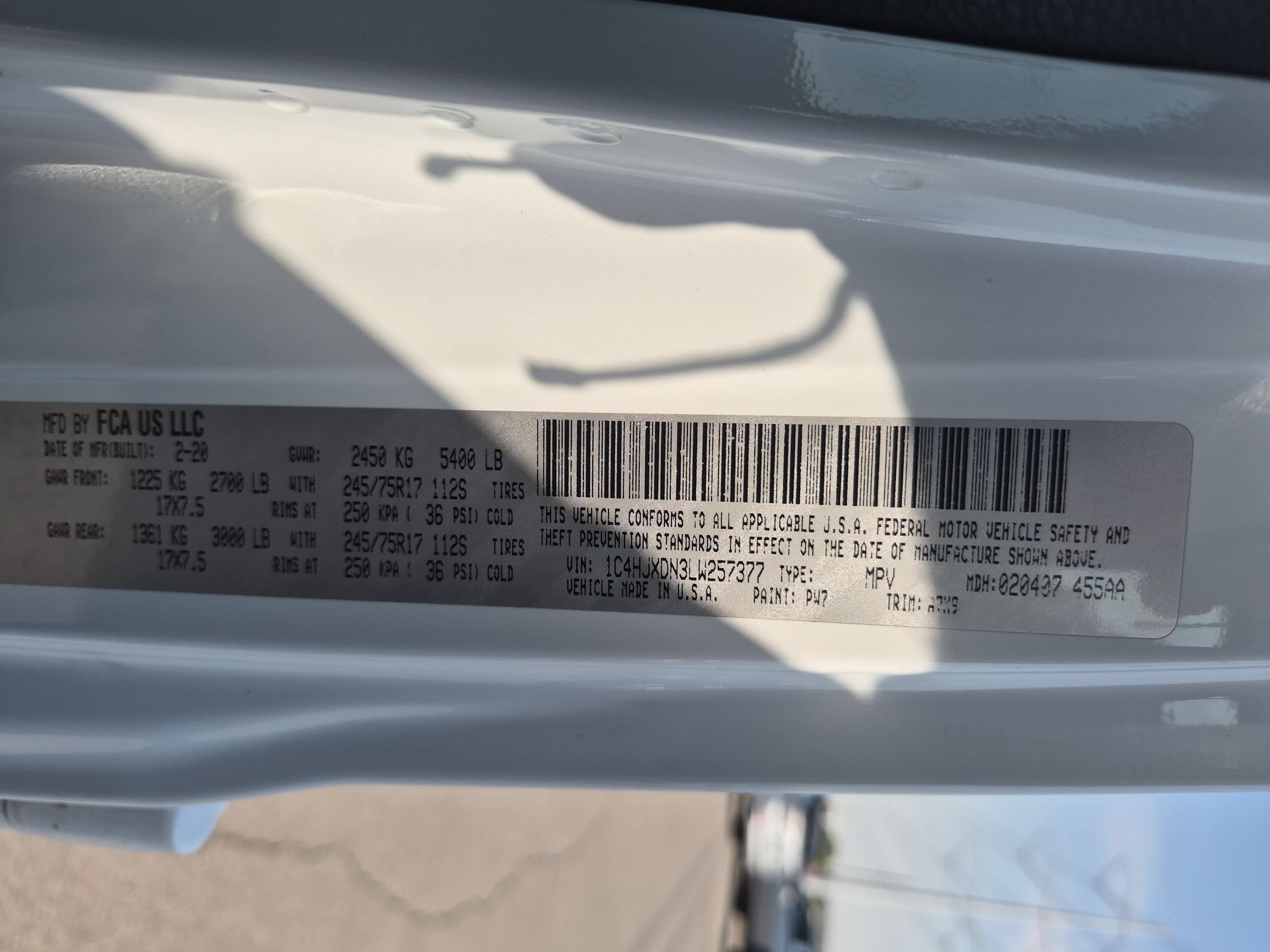 Used 2020 Bright White Clearcoat Jeep Sport S image 33
