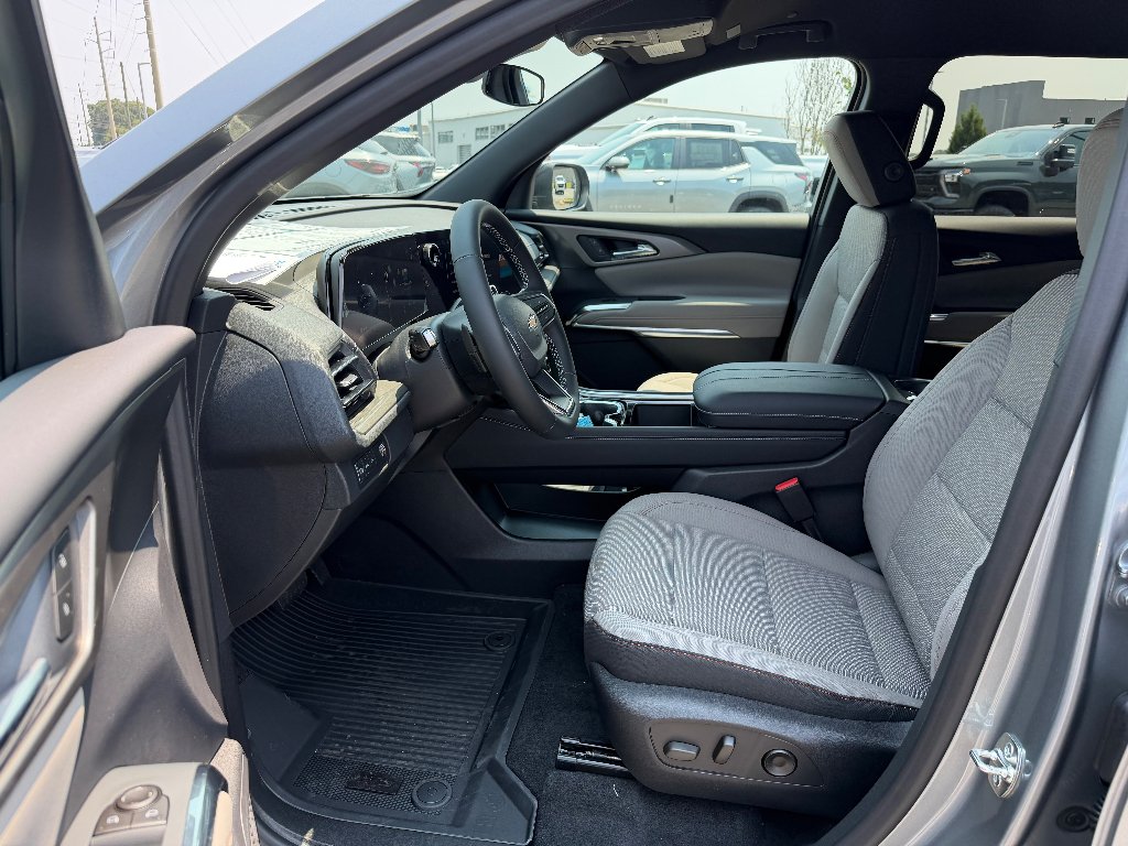 2026 Chevrolet Traverse LT - Photo 15