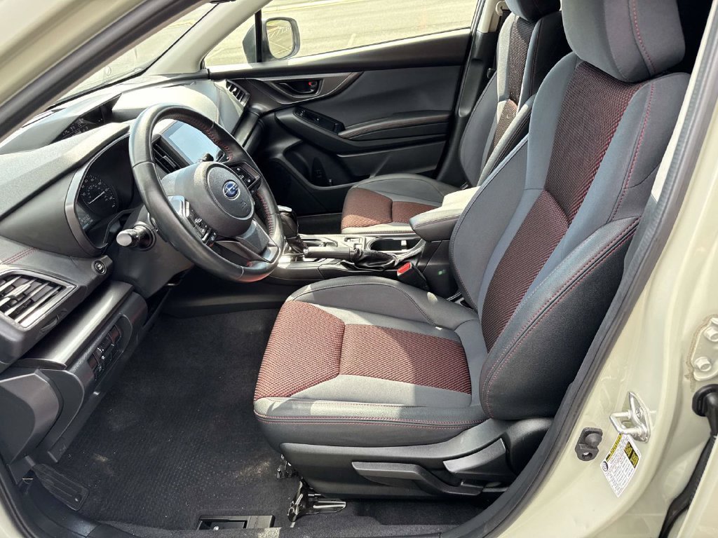 Used 2023  Subaru Premium image 6
