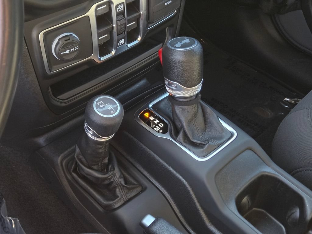 Used 2022 Sting-gray Clearc Jeep Unlimited High Tide image 8