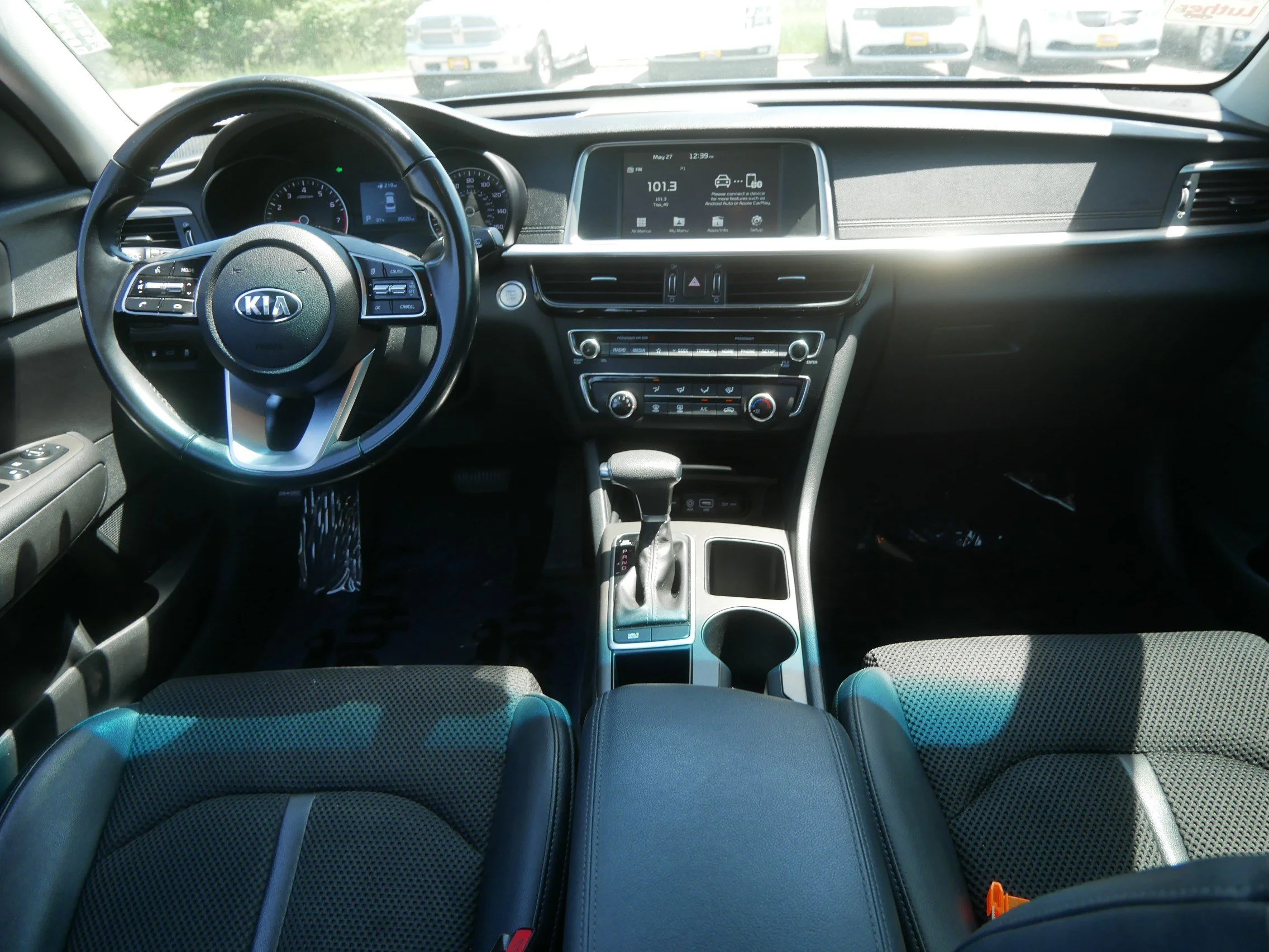 2020 Kia Optima S - Photo 10